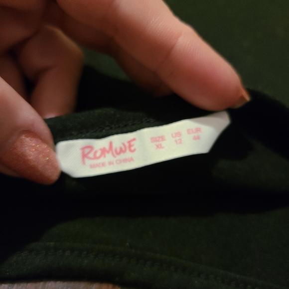 Crop top - Picture 4 of 4